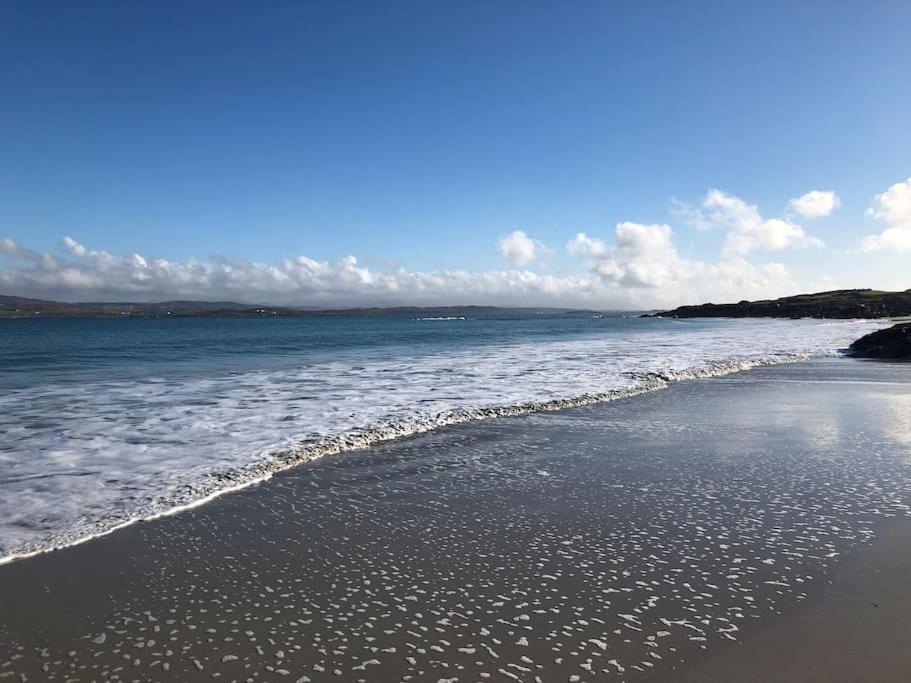 Вілла Townhouse Clifden: Located In The Heart Of Connemara Екстер'єр фото